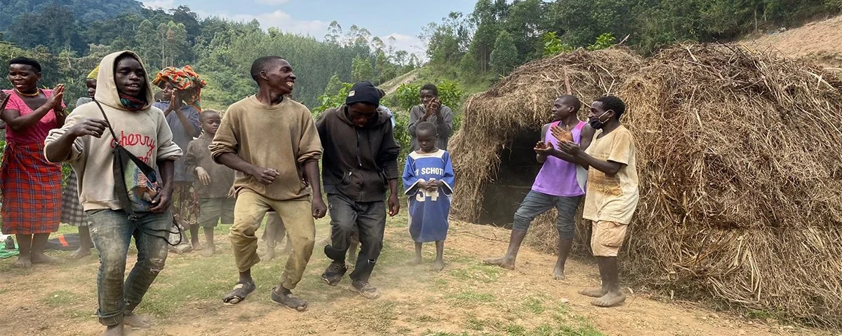 Visit the Batwa Pygmy Communities and immerse yourself in one of Africa’s most authentic and ancient cultural traditions. Once known as the original forest dwellers of the Great Lakes region, the Batwa people of Uganda were evicted f